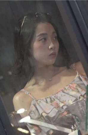 4K – 吊带裙凉高美足气质女神范 [1.08 GB/avi]