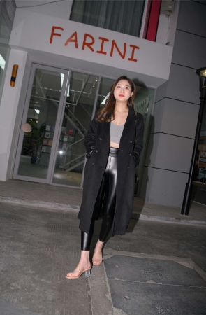 红石摄影作品 皮裤美女