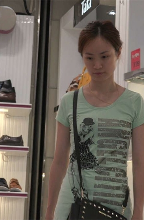 瘦长女孩当然应该长出一双纤长的脚