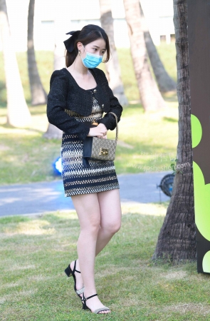 221028+172微胖白皙女生，惹人喜爱【套图➕视频】 17P