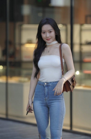 喇叭牛仔裤搭配 [102P1V-1.72GB]