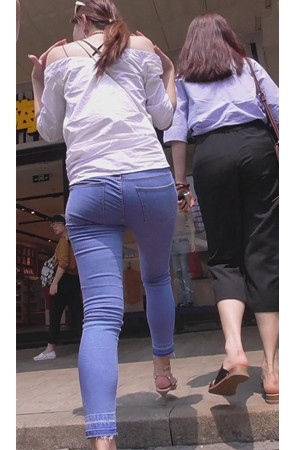 蓝牛紧身长裤妹