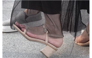 由上至下不放过每一个细节 [2.13 GB/avi]