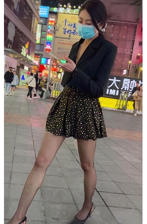 黑丝美女