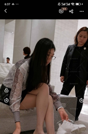 4K视频高档鞋店罕见轻熟小姐姐肉丝试鞋最后绝了 7P