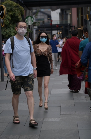 性感豹纹好身材美女