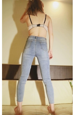 浅牛紧身妹子摇[412M/MP4]