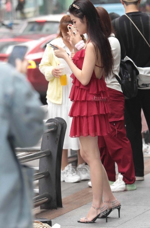气质高跟街拍少妇