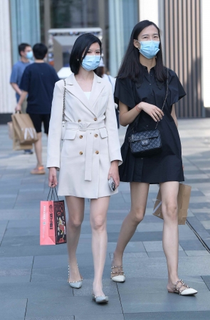 2252-9+54-气质街拍丝袜朲萋