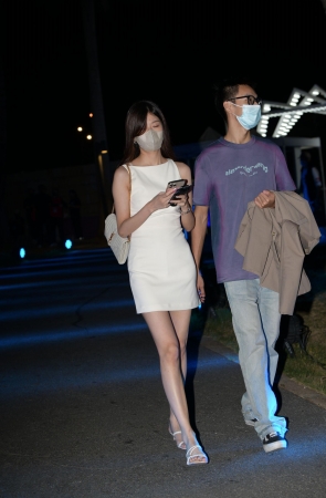 221028-2+162白皙美腿女友