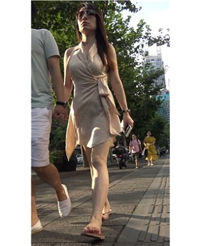 4k-街拍白嫩连衣裙漂亮淑女姐姐 [814 MB]