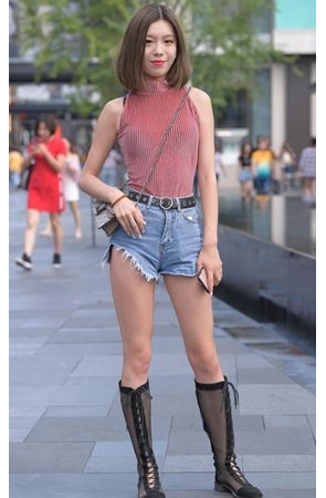 热裤小姐姐(83P)