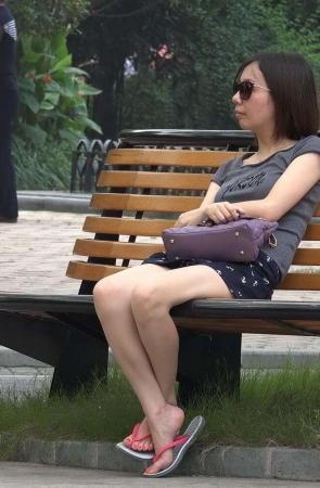 4K – 雪白玉足人字拖 [1.21 GB/MP4]