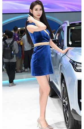 气质车模美女(60P)