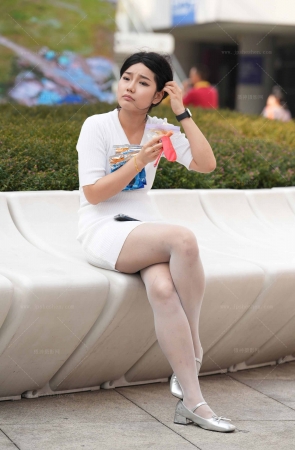 车展篇-小妹你这是灰还是白丝啊94P 11P