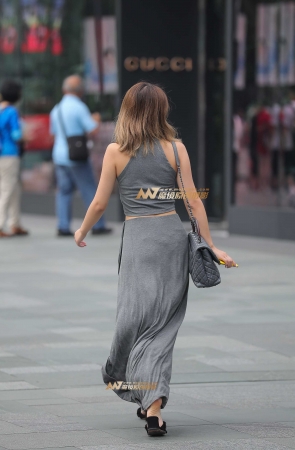 优雅多姿的长裙美女