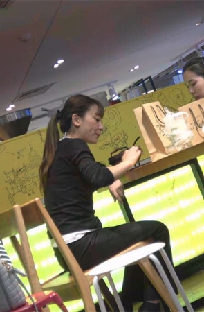 短丝袜高跟鞋美女