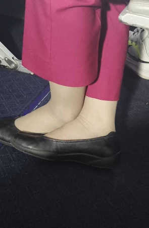 4k 南航空姐裤里丝高清实录性感褶皱 露脸 袜子亮晶晶 4min 7P