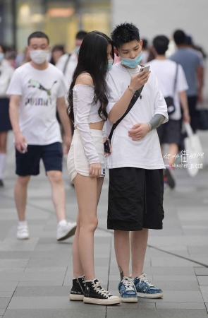 2087-7+46/超短裙女友 6P