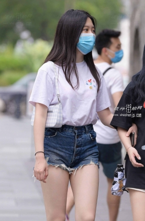 2078-11+53/热裤大白腿女孩 5P