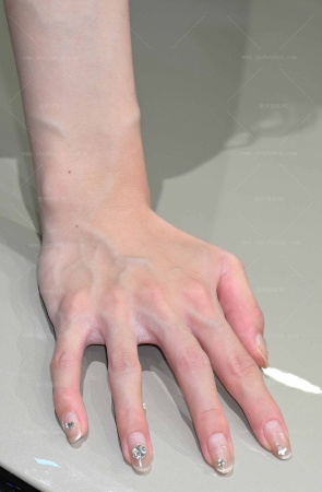 2593-19-113√网红美女美足婕妤