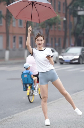 kaine模拍作品 心爱的雾霾蓝热裤女孩