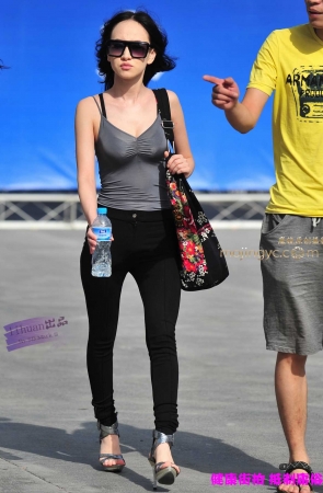 李欢原创——–黑裤，丰腴（16P）