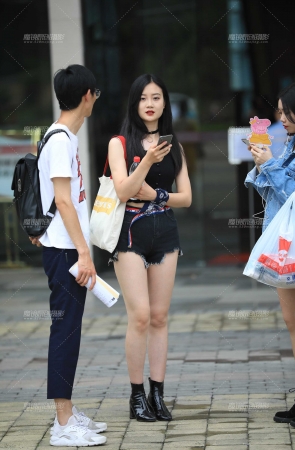 热裤美腿