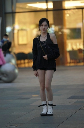 白色短靴黑白搭配 [113P1V-1.70GB]