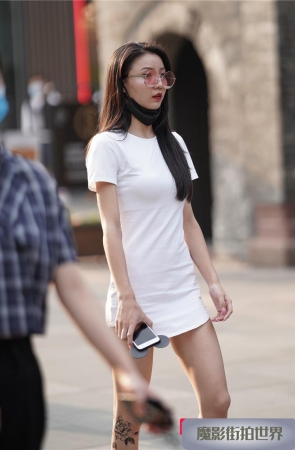 长腿美眉3A1492[760M]