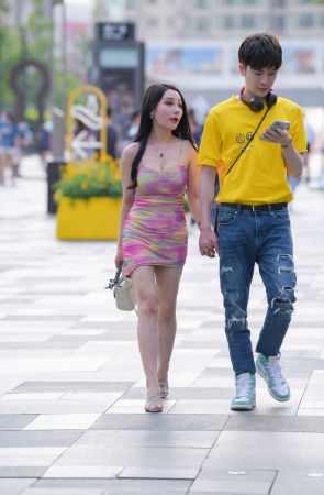 又见一个彩虹小姐姐