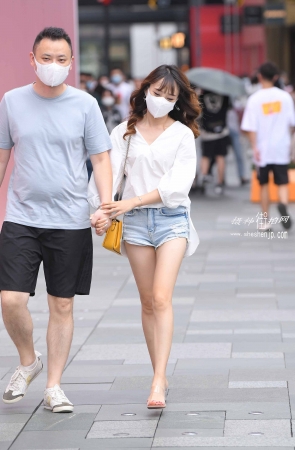 21814-10+54/热裤女友 4P