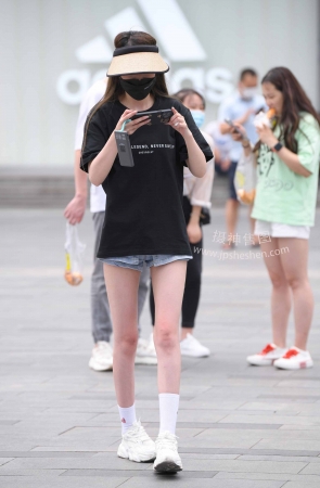 22612-18+60美腿女孩 15P