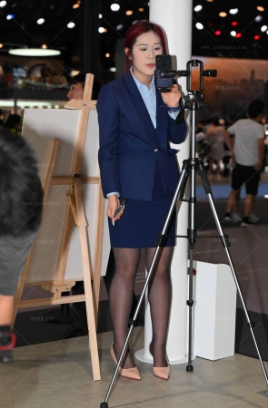 【摄神作品】2562-15=73√雷克萨斯主播 10P