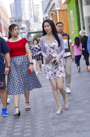 超薄肉丝美女