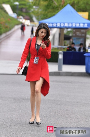 大红裙长腿美女3A3381[382M]