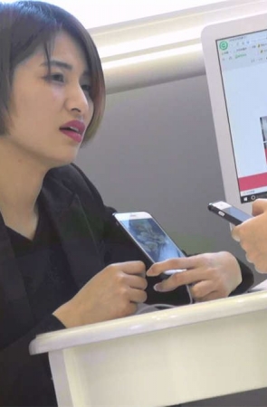 极品两位短黑丝美女