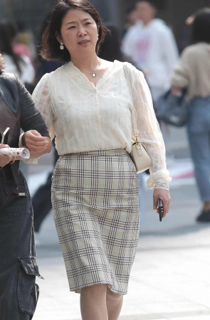 街拍肉丝高跟熟妇-13P