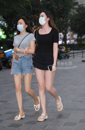 22611-33+95大白腿小姐姐 16P