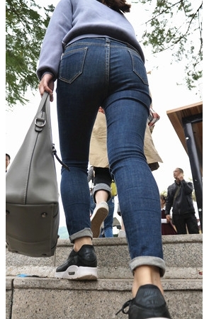 牛仔裤紧身裤[3.21G/MP4]