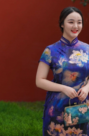 丰韵的旗袍美人儿