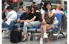 4K – 高跟妹子 [757 MB/MP4]