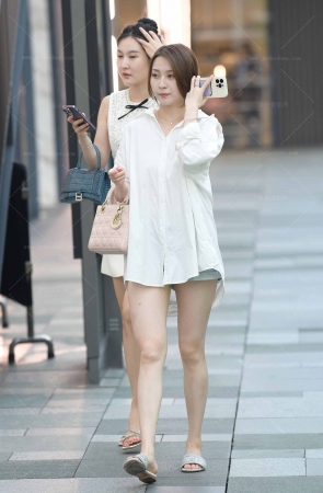 白白净净小姐姐/231211-6-30 13P