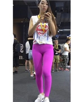 4k-翘臀弹力裤性感美女小姐姐 [1.78 GB]