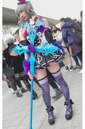 紫色高筒袜cosplay美眉