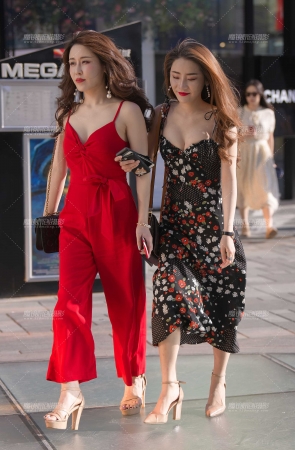 两个美女