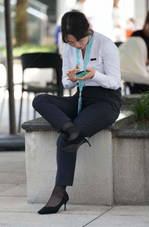 裤里丝白衬衫小妹