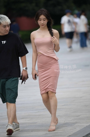 22814-3+109丰腴粉色少妇 20P