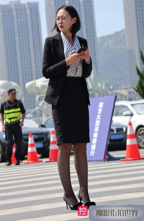 奔驰女销售的黑丝高跟3A356[624M]