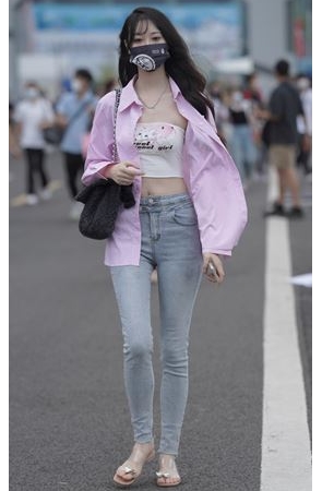 粉衣美女(23P)